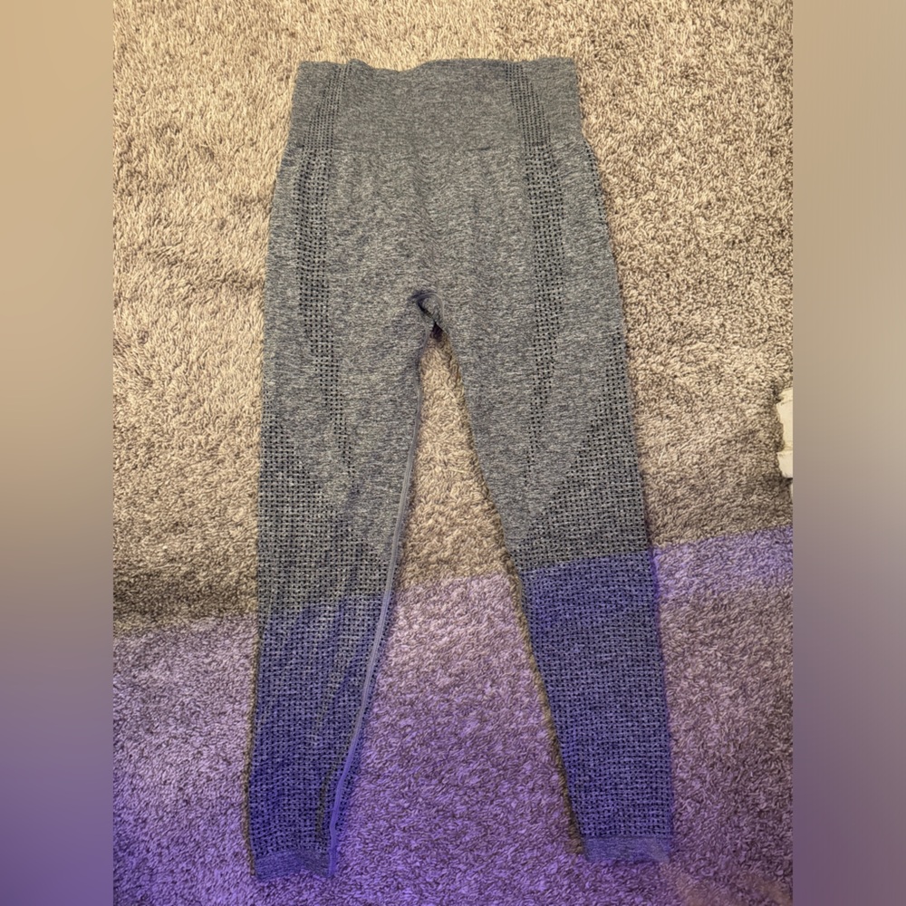 Grey seamless contour leggings